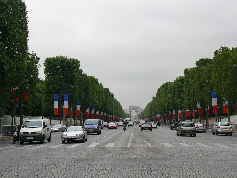 L Arc de Triomphe: Arc de Triomphe 14 07 001